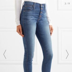 Madewell 10” High Rise w/Distressed Hem